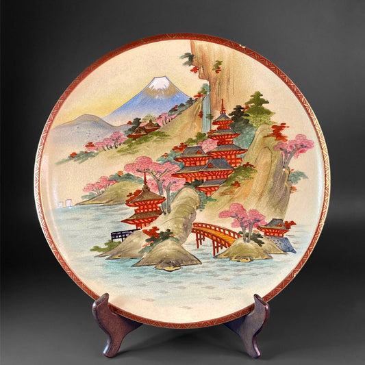 Meiji period (1868-1912) Japanese Satsuma plate, Marked Bunpō 文峰