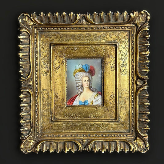 Miniatura decorativa italiana del siglo XX, retrato de una dama.
