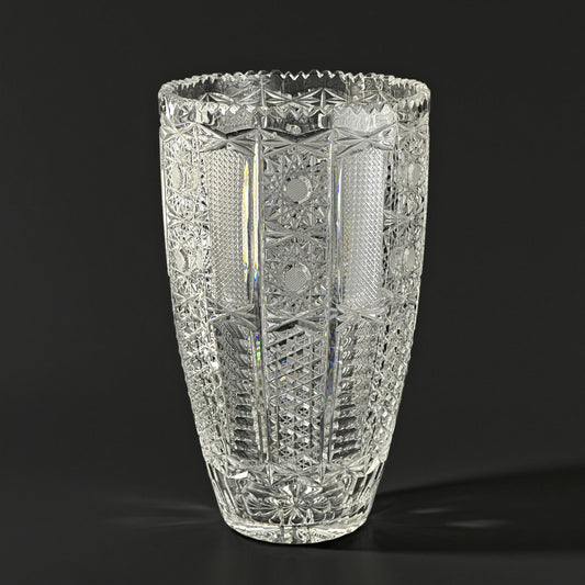 c.1950 - Gran Jarrón de Cristal Tallado de Bohemia, Cristal al Plomo Tallado a Mano, Patrón Brillante