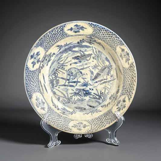 Late 16th Century, Chinese Ming Dynasty Blue and White Charger, Wanli Period (1573-1619)