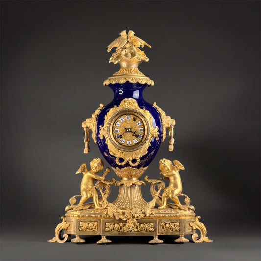约1865年——拿破仑三世塞弗尔蓝瓷鎏金雕花座钟——Japy Frères机芯 21.2英寸