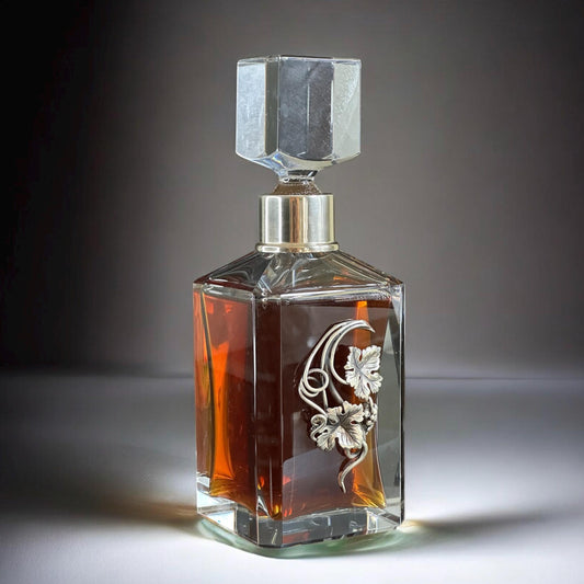 Jarra Decantadora de Cristal Pesado Español con Decoración Metálica de Vid