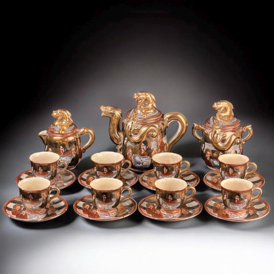 Juego de té japonés de 19 piezas de la época Meiji, pintado a mano, Shimazu Satsuma Moriage Kannon, inmortales y dragón (Dragonware)